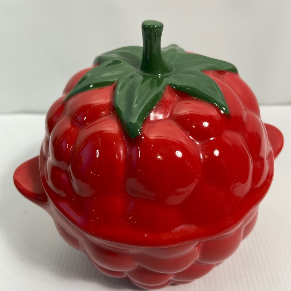 Le Crueset Raspberry Cocotte Stoneware Casserole